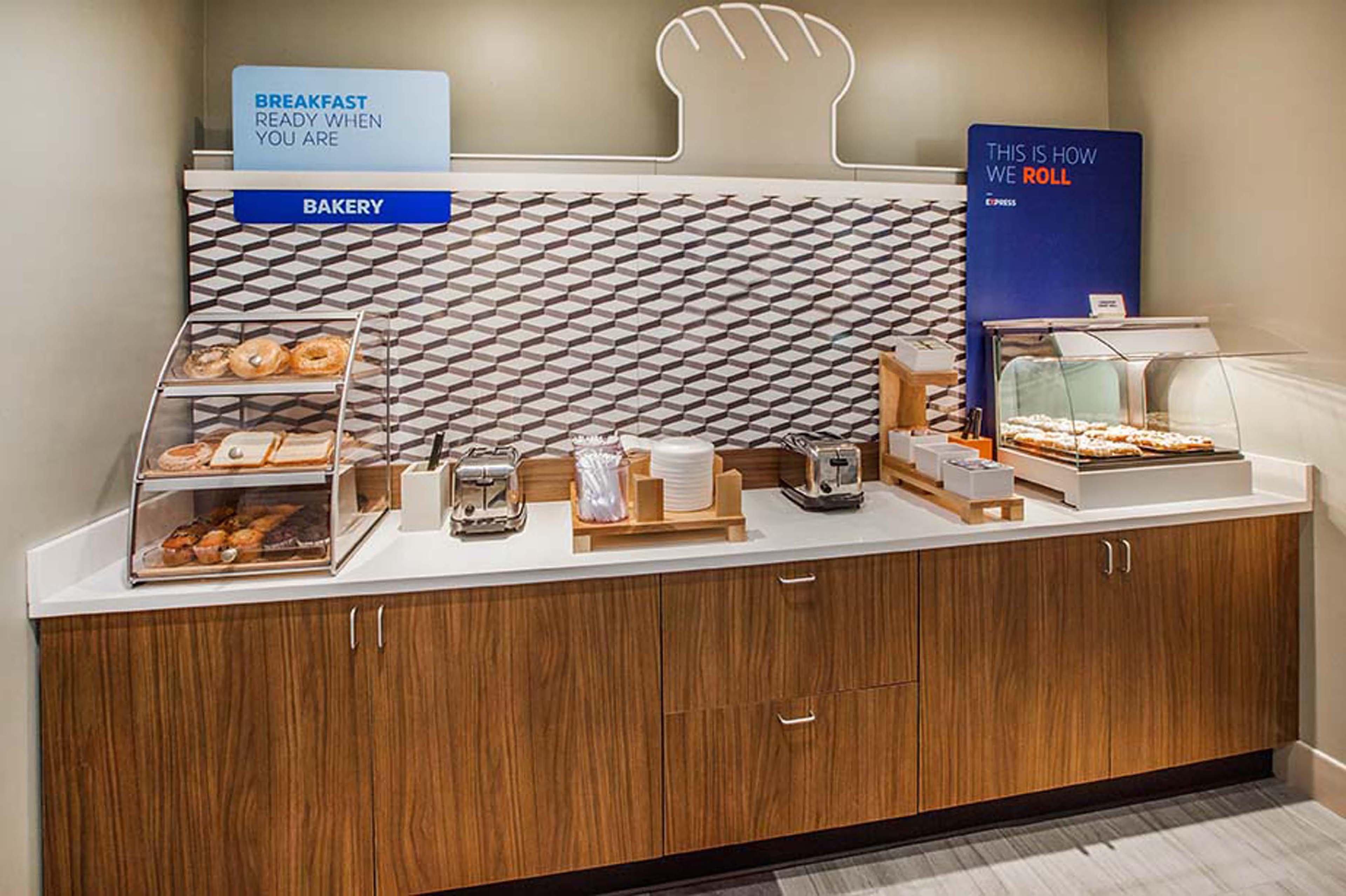 Holiday Inn Express & Suites Toledo South - Perrysburg By Ihg Extérieur photo